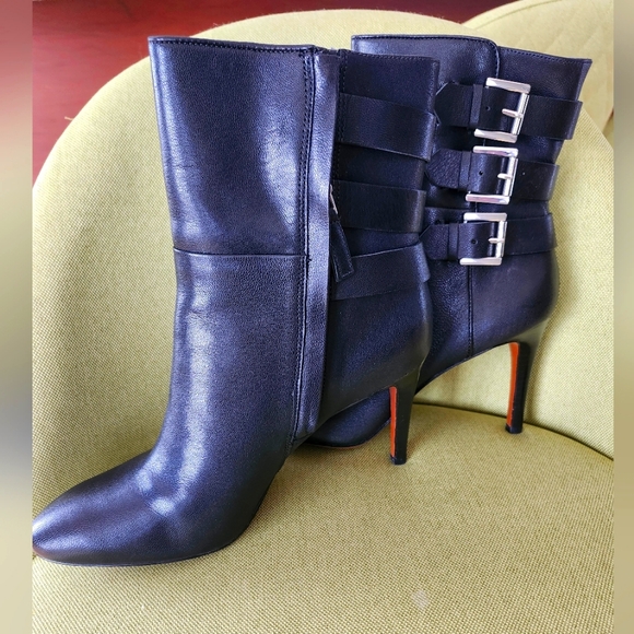 Nine West booties - Picture 1 of 3